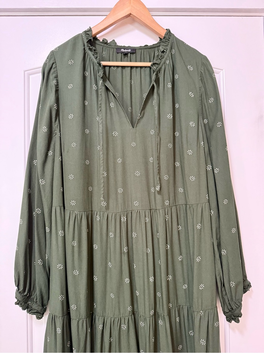 Madewell Tie-Neck Tiered Midi Dress in Stardot 2X - Picture 5 of 10